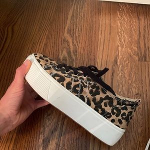 Leopard Print Platform Shoes/Sneakers. Size 7!